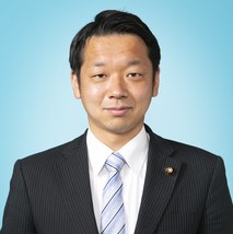 嶺岡慎悟 市議